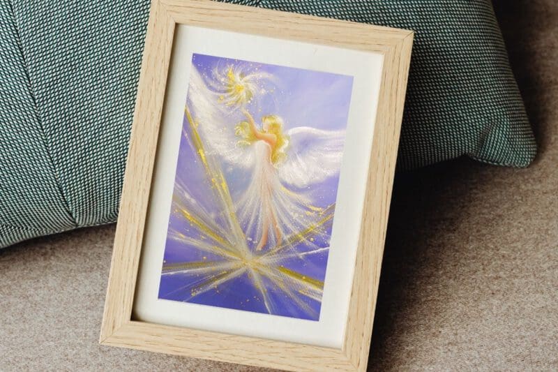 Engel Poster in lila: "Der Weg der Liebe" Spirituelles gefühlvolles Schutzengelbild – Bild 6