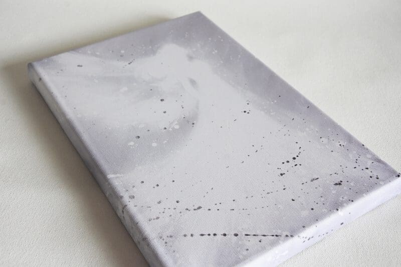 Engel Leinwanddruck "Engelslicht" Druck Engelbild in Grau – Bild 2